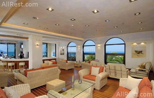 Pilot Beach Hotel 31